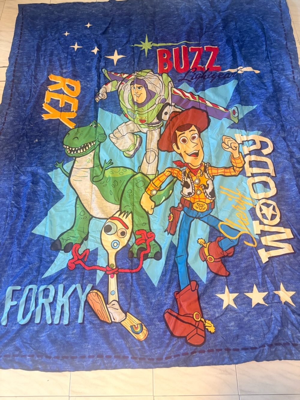 Toy Story Character Throw comforter - Buzz, Woody, Rex, Forky